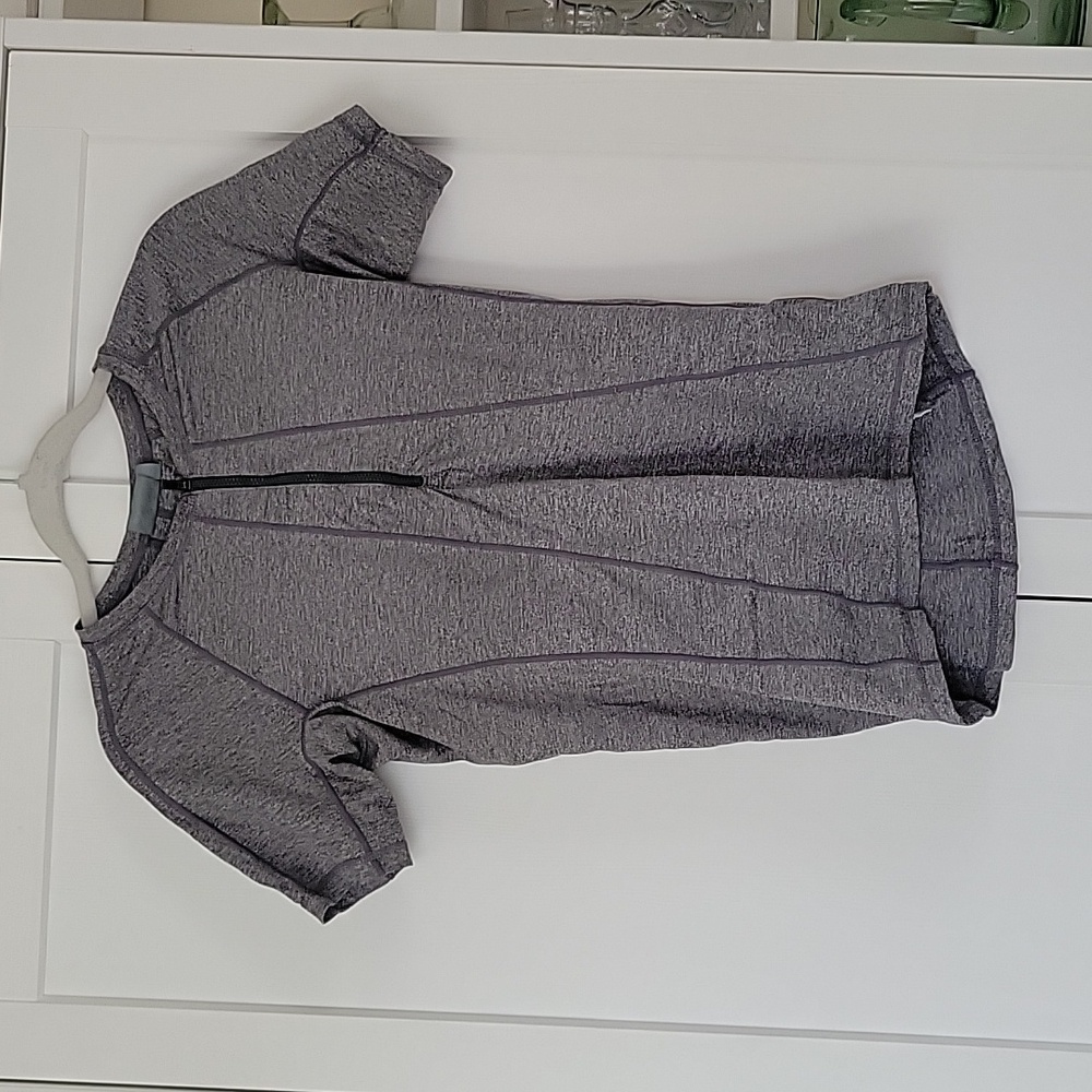 Athleta pacifica short sleeve size Medium